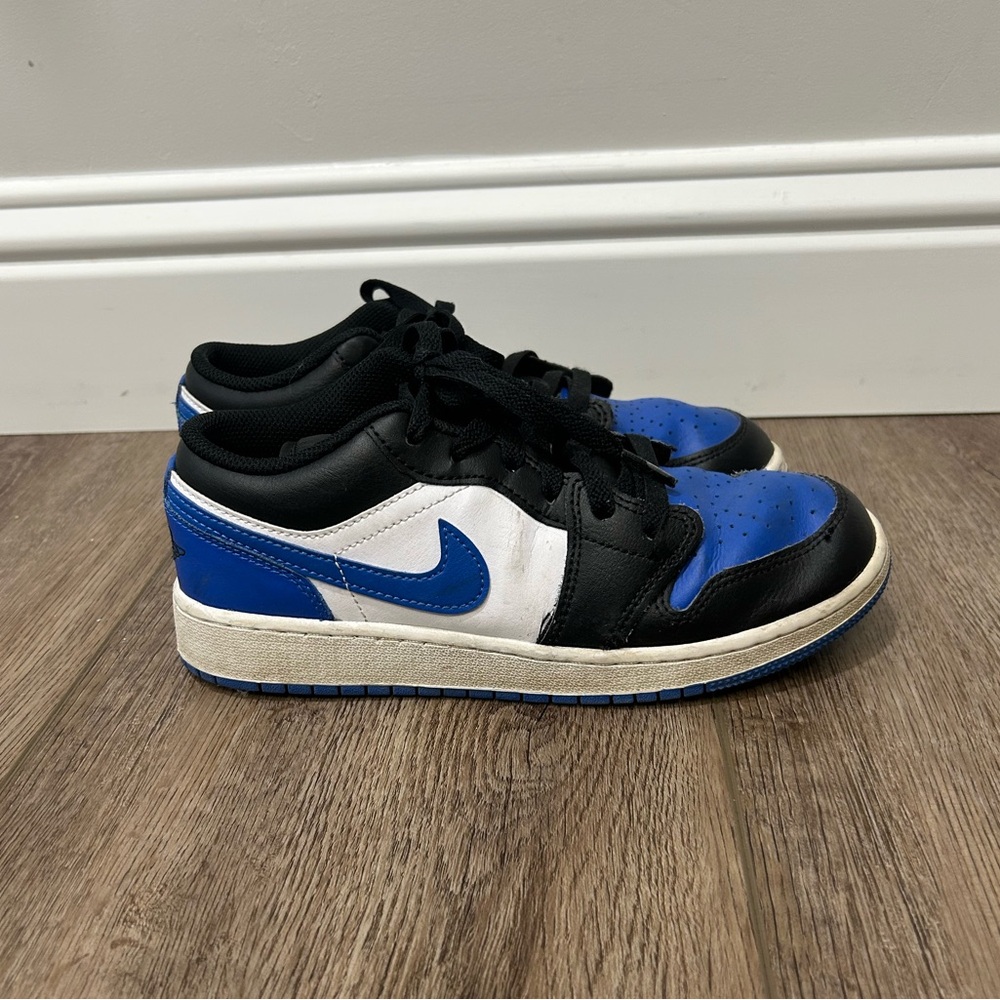 Air Jordan 1 Low- size 5y black/white/royal blue